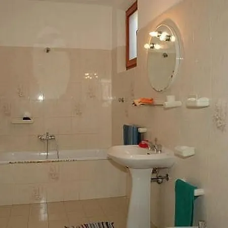 Casa La Luce App. 2 דירה מרצ'אנה